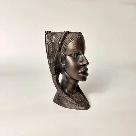 USED AFRICAN WOODEN SCULPTURE