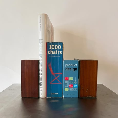 VINTAGE WOODEN BOOKEND