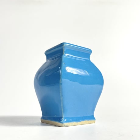 USED CERAMIC FLOWER VASE