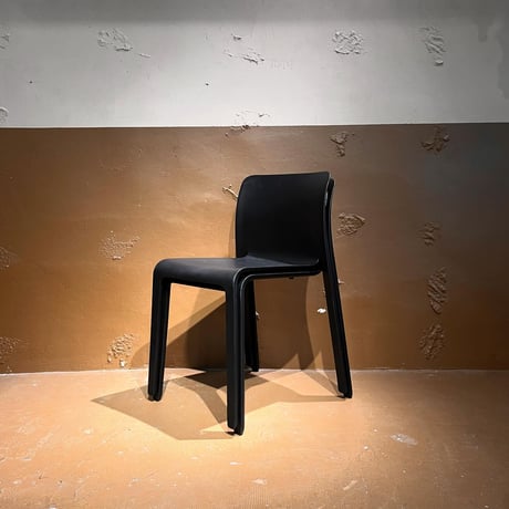 USED "MAGIS / CHAIR FIRST" STACKING CHAIR