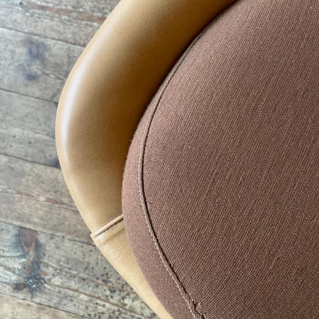 VINTAGE 60'S PVC DESK CHAIR