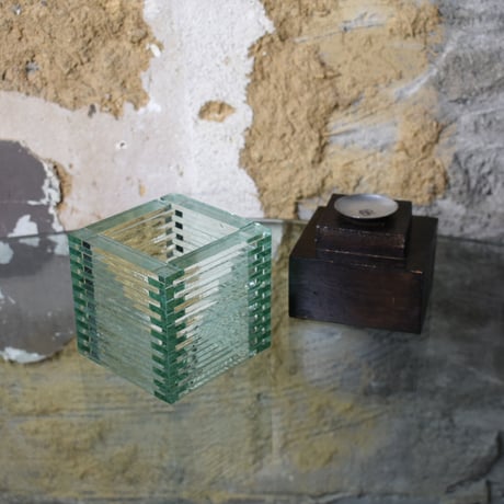GLASS & WOODEN CANDOL HOLDER