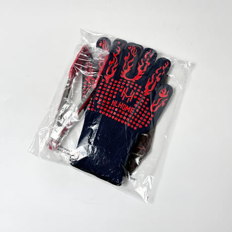 NEW BBQ GLOVES & TONGS SET
