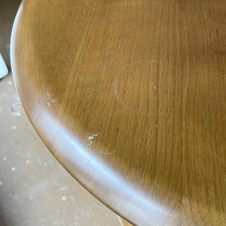 JAPAN USED "KARIMOKU" WOODEN ROUND SIDE TABLE