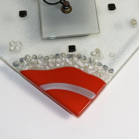 USED GLASS DESIGN WALL CLOCK