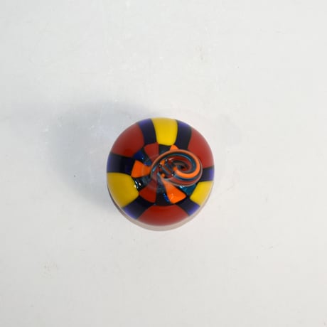 USED MULTICOLORED GLASS STATUE