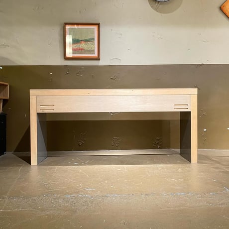 USED WOODEN DISPLAY SHELF