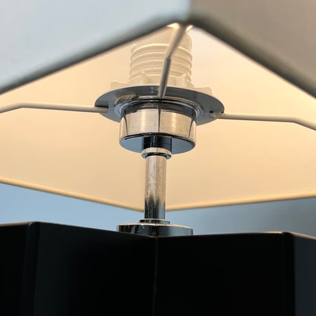 JAPAN USED FABRIC SHADE WOODEN TABLE LAMP
