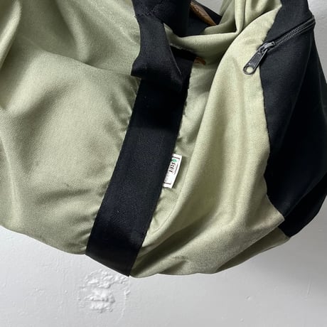 VINTAGE 80’S“REI” DUFFEL BAG