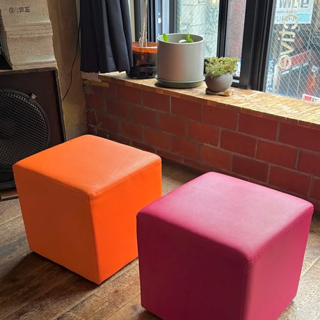 USED VINYL LEATHER CUBE STOOL