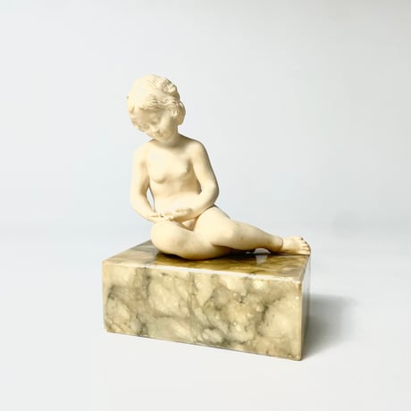 USED MARBLE FEMALE SCULPTURE