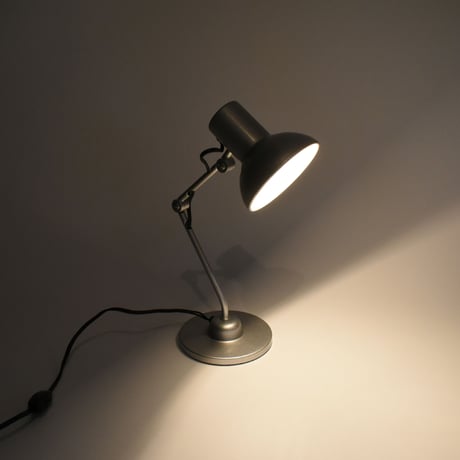 USED IRON EXTENSION DESK LAMP