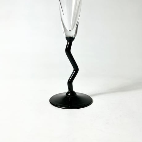 USED ZIG ZAG STEM CHAMPAGNE GLASS SET