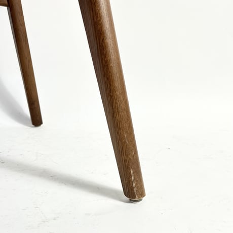 JAPAN USED WOODEN LEG LEATHER CHAIR