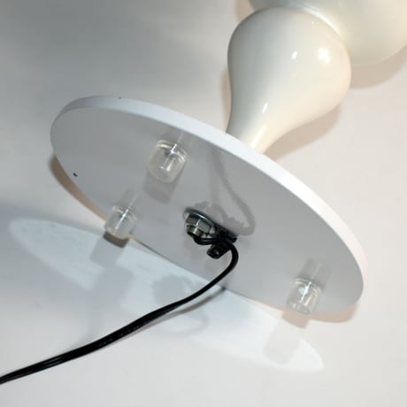 USED CERAMIC TABLE LAMP