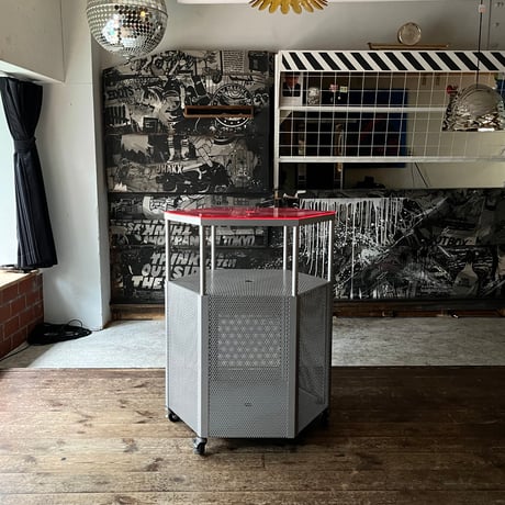 USED ACRYL TOP BOARD PUNCHING METAL CARRY STAND