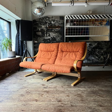 JAPAN USED “FUJI FURNITURE / AJIO” FABRIC 2P SOFA