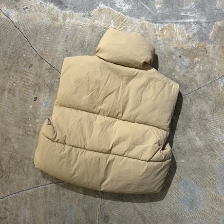USED UNKNOWN DOWN VEST