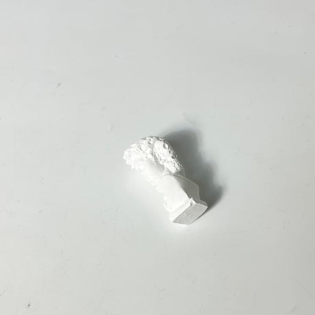 USED UNKNOWN HANDMADE MINI STATUE