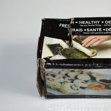 NEW "SUSHEZI" SUSHI MAKER