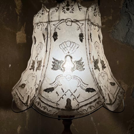 USED CAMEL SKIN SHADE WODDEN TABLE LAMP