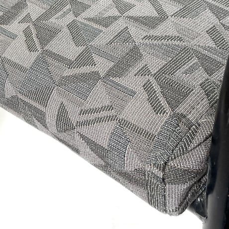 USED IRON LEG GEOMETRIC PATTERN FABRIC ARM CHAIR
