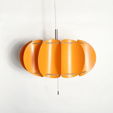 USED PLASTIC SHADE PENDANT LAMP