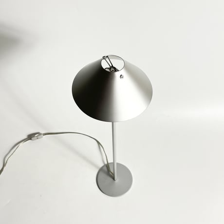 USED ALUMINUM TABLE LAMP