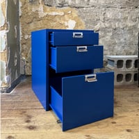 USED METAL CABINET
