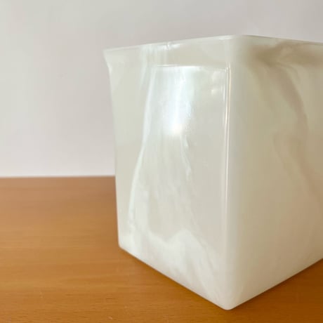 USED MELAMINE TRASH BOX