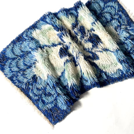 VINTAGE SHAGGY RUG