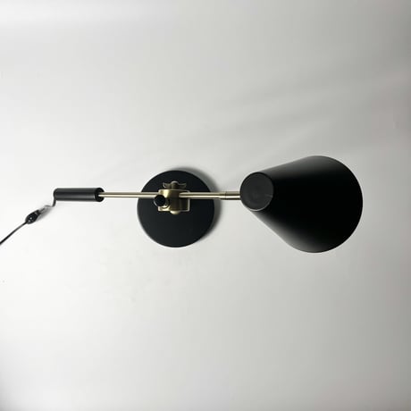 USED METALLIC ADJUSTABLE DESK LAMP