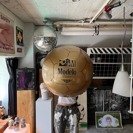 USED “MODELO” BEACH BALL