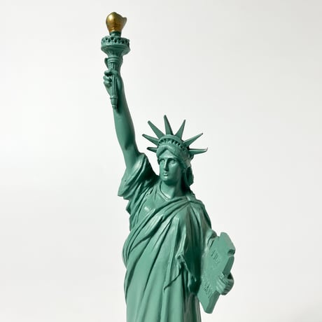 USED STATUE OF LIBERTY OBJECT