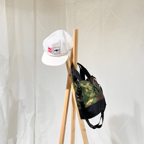 QUIET SPACE TOOL & FURNITURE "LINDA"