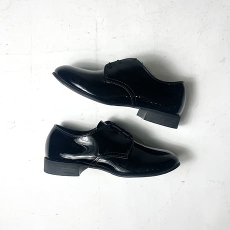 USED "CAPPS SHOE COMPANY" ENAMEL SHOES