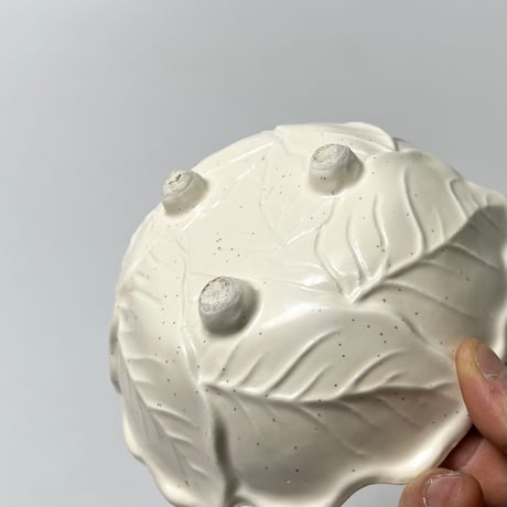 USED CERAMIC CABBAGE MOTIF BOWL