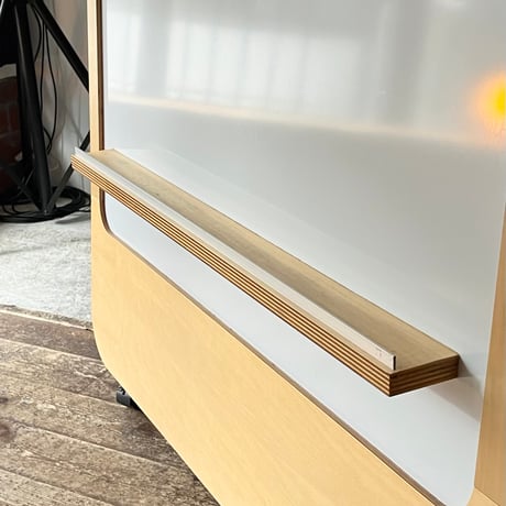 USED WOODEN CARRY WHITEBOARD