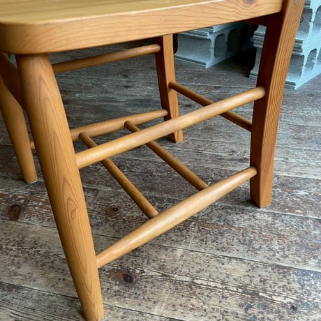 USED WOODEN CHURCH CHAIR