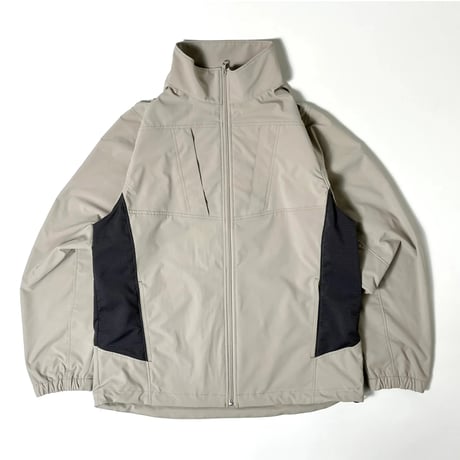 COMFORTABLE REASON "Stand Zip Stretch Jacket"