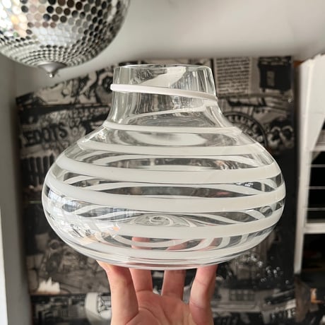 USED GLASS FLOWER VASE
