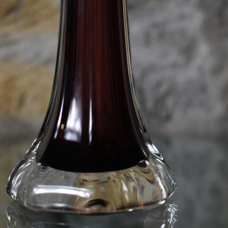 GLASS FLOWER VASE