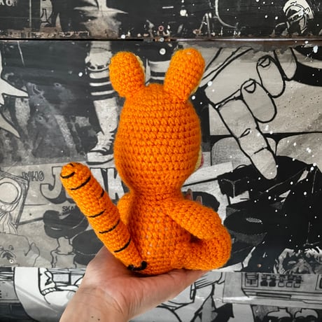 USED KNITTED STUFFED BEAR TOY