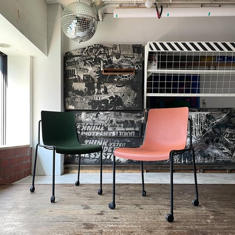 JAPAN USED "KOKUYO / MYCKET" STACKING CARRY CHAIR