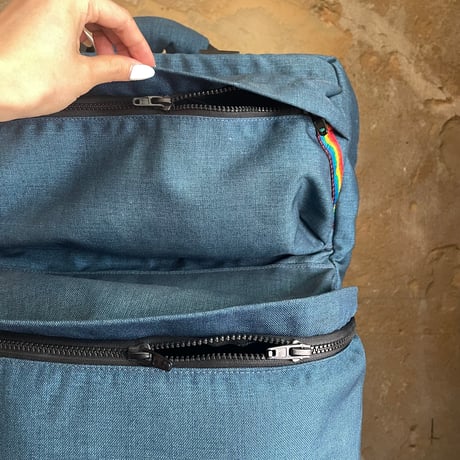USED “SPORT DIVERS MFG.” BIG MESH BACKPACK