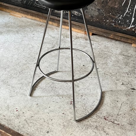 USED IRON LEG VINYL LEATHER COUNTER CHAIR