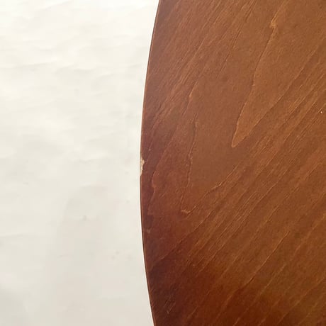 USED WOODEN ROUND TABLE