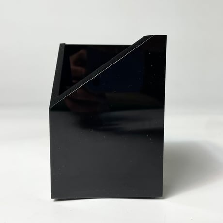 USED ACRYLIC PEN STAND