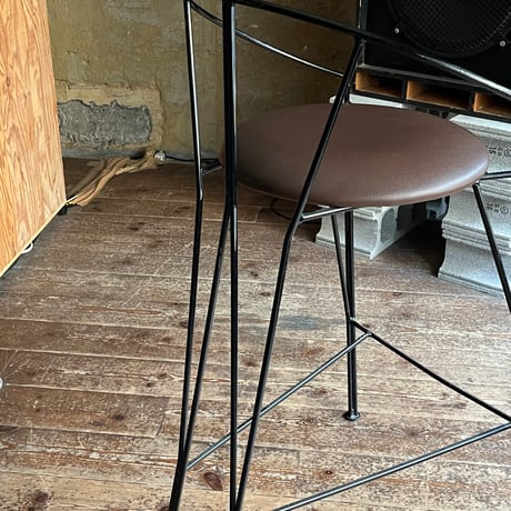 VINTAGE METAL FRAME BAR STOOL