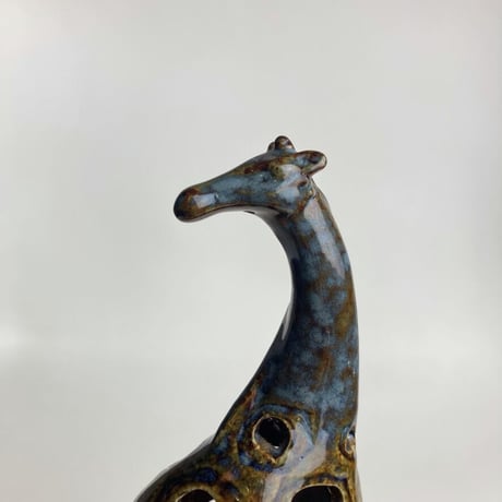 GIRAFFE POTTERY STATUE